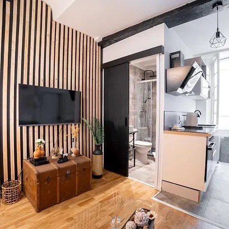 Griffin Furnished Flat *